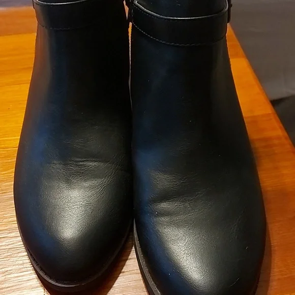 Ankle boot - Picture 1 of 4